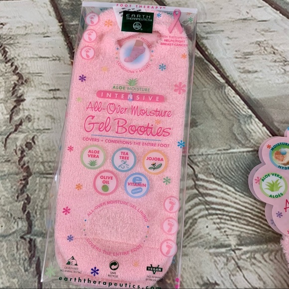 Aloe Moisture Pink Gloves & Moisture Gel Booties - Picture 3 of 6